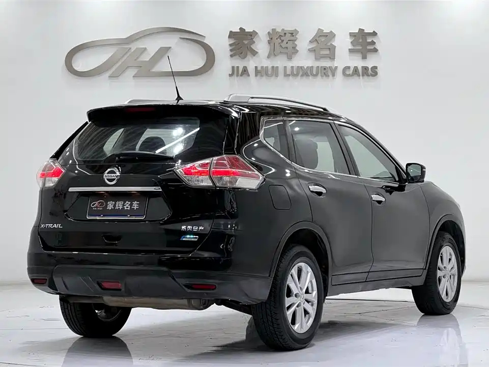 NISSAN X-TRAIL 2015