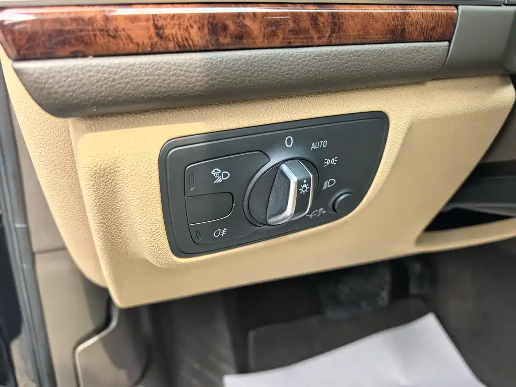 AUDI A6L 2015