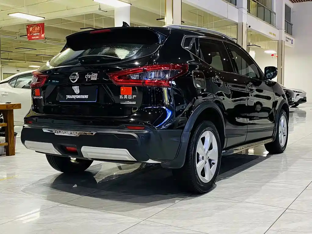 NISSAN QASHQAI 2019