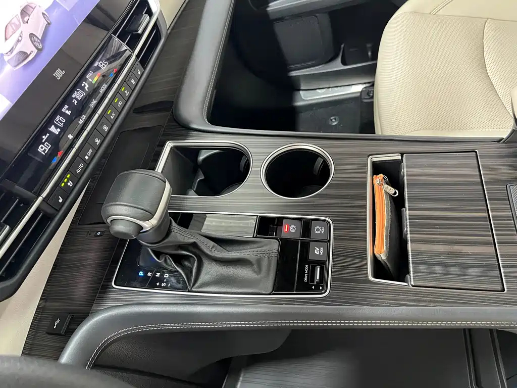 TOYOTA SIENNA SIENNA 2024