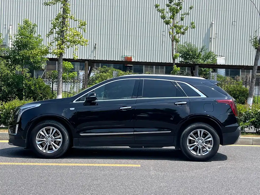 CADILLAC XT5 2021