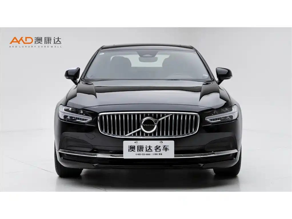 VOLVO S90 2023