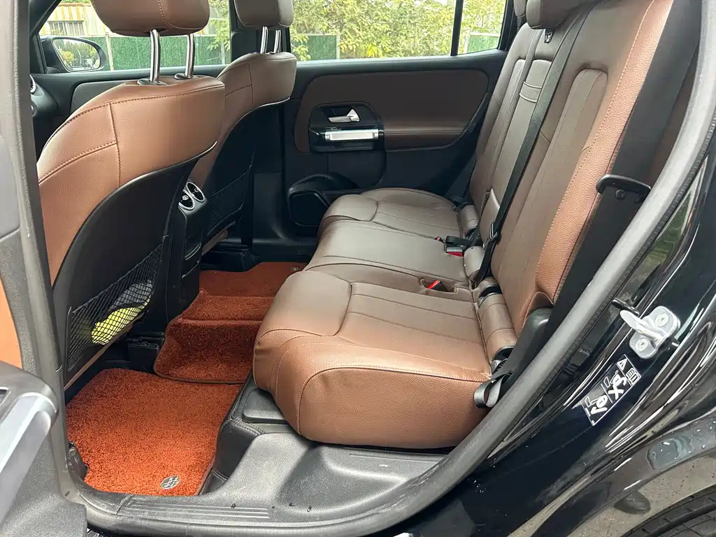 MERCEDES BENZ GLB 2023