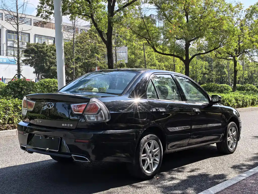 SOUEAST V3菱悦 2011