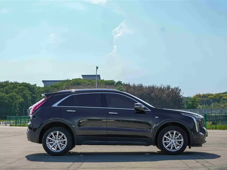 CADILLAC XT4 2019
