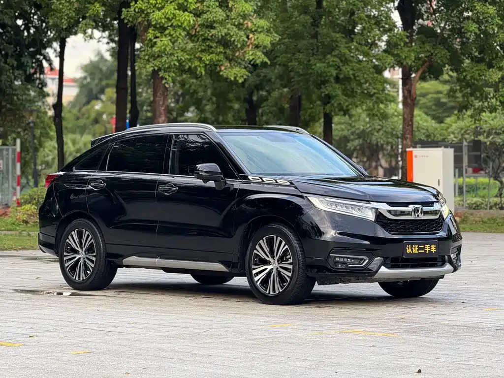 HONDA AVANCIER 2017
