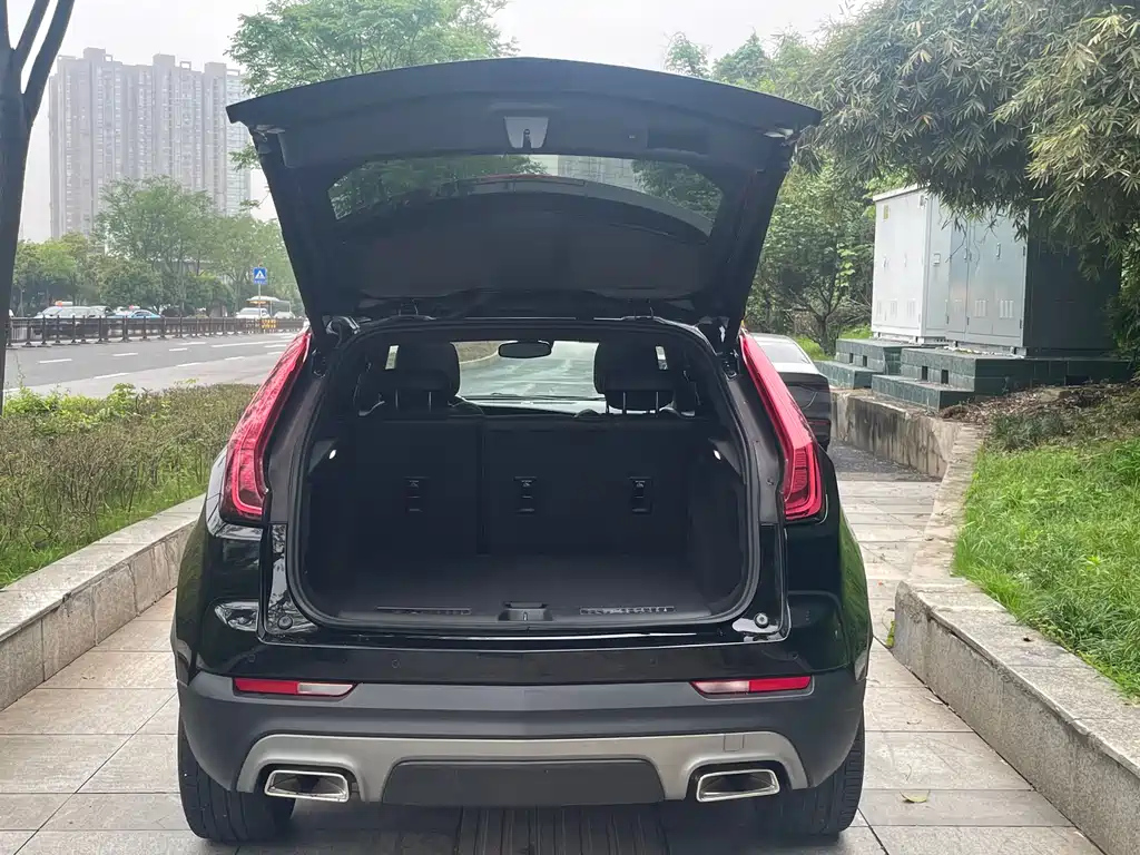 CADILLAC XT4 2021