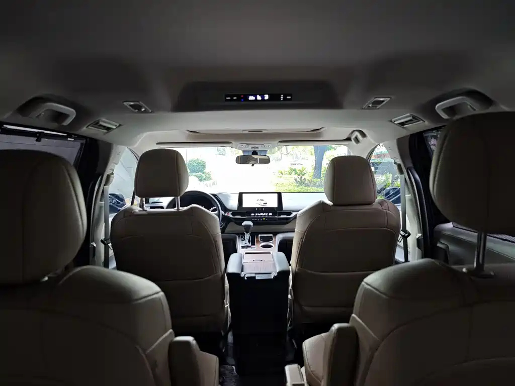 TOYOTA SIENNA SIENNA 2024