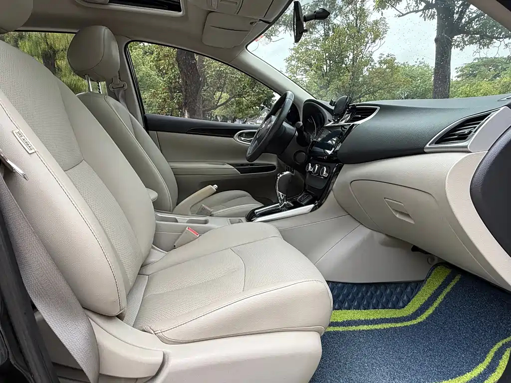 NISSAN SYLPHY 2019
