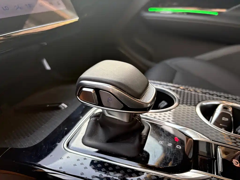 HONGQI HS3 PHEV 2024