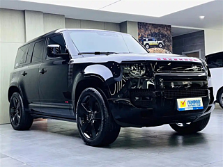 LAND ROVER DEFENDER  2024 YEAR 110 5.0T V8 2024