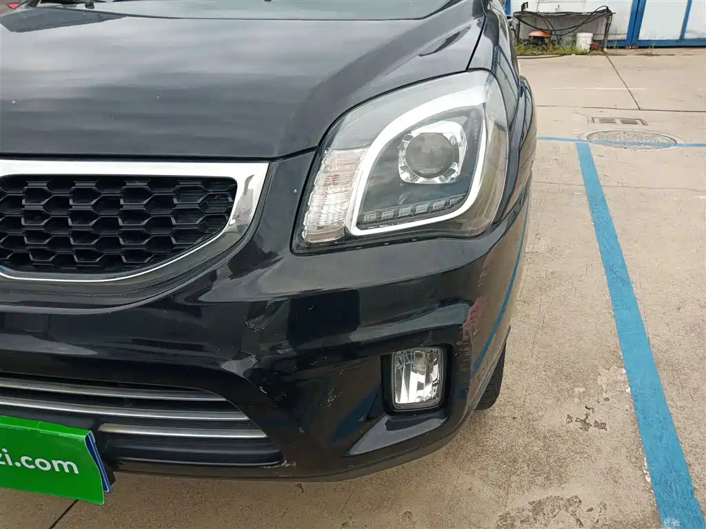 KIA SPORTAGE 2013