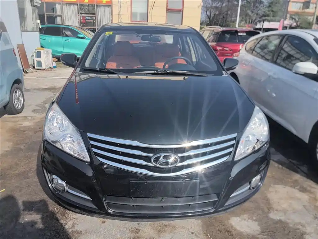 HYUNDAI CELESTA 2015