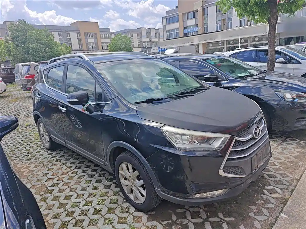 JAC REFINE S3 2014