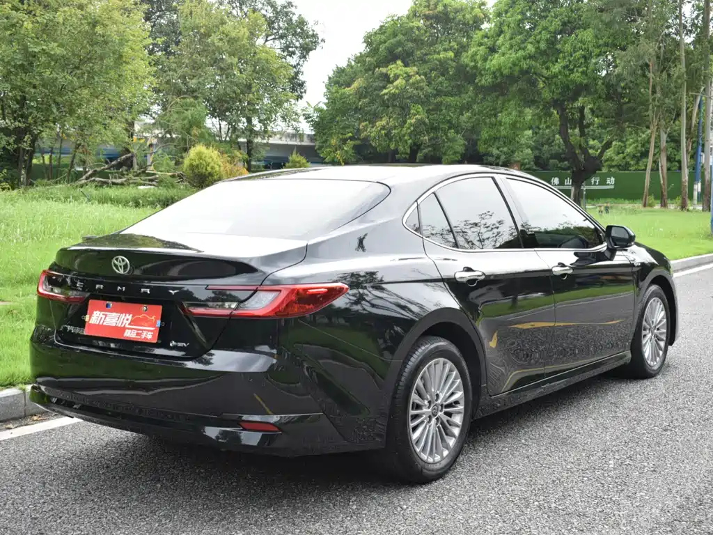 TOYOTA CAMRY 2024