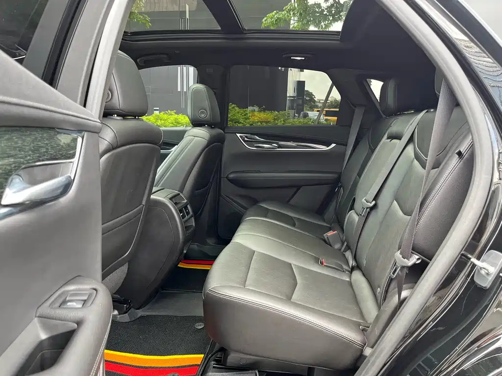 CADILLAC XT5 2021