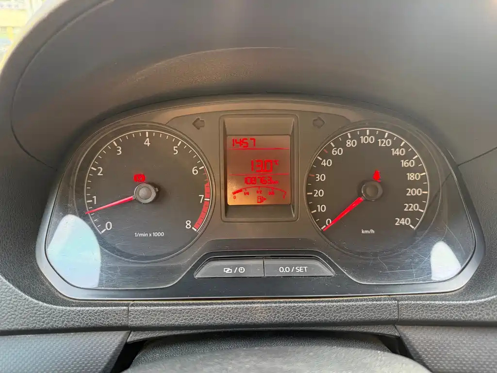 VOLKSWAGEN JETTA 2014