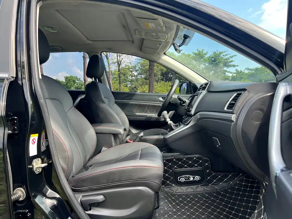HAVAL M6 2017