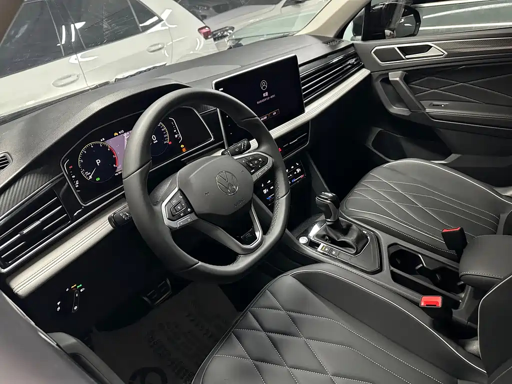 VOLKSWAGEN TIGUAN L 2025
