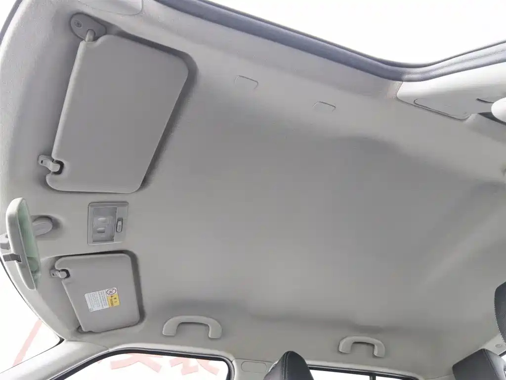 SUZUKI SWIFT 2016
