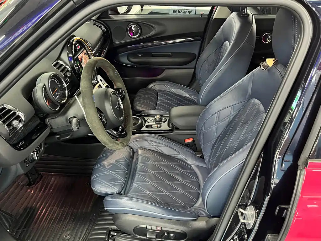 MINI CLUBMAN 2019