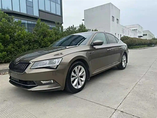 SKODA SUPERB  2018