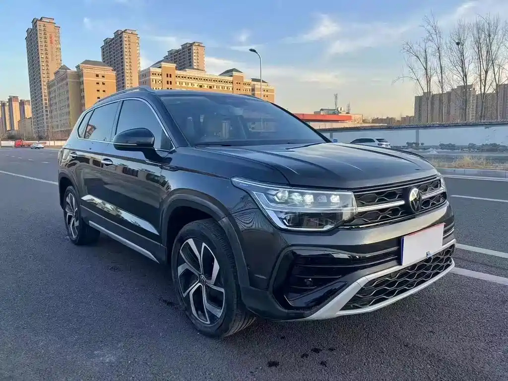 VOLKSWAGEN THARU 2023