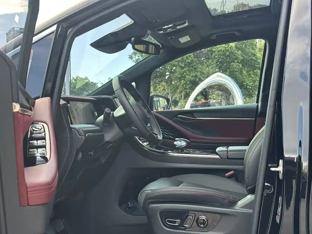 TRUMPCHI M8 2023