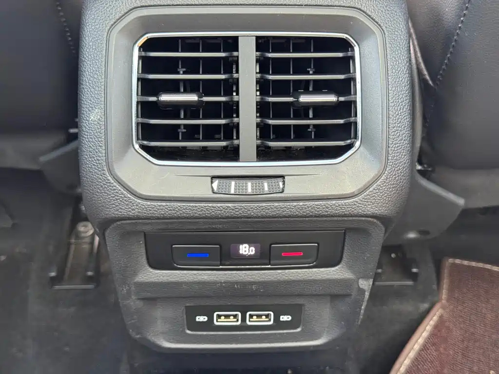 VOLKSWAGEN TIGUAN L 2021