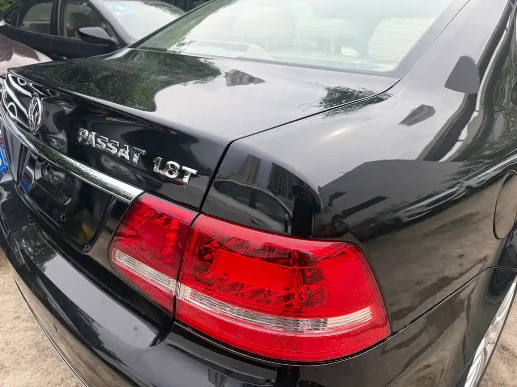 VOLKSWAGEN PASSAT LINGYU 2009