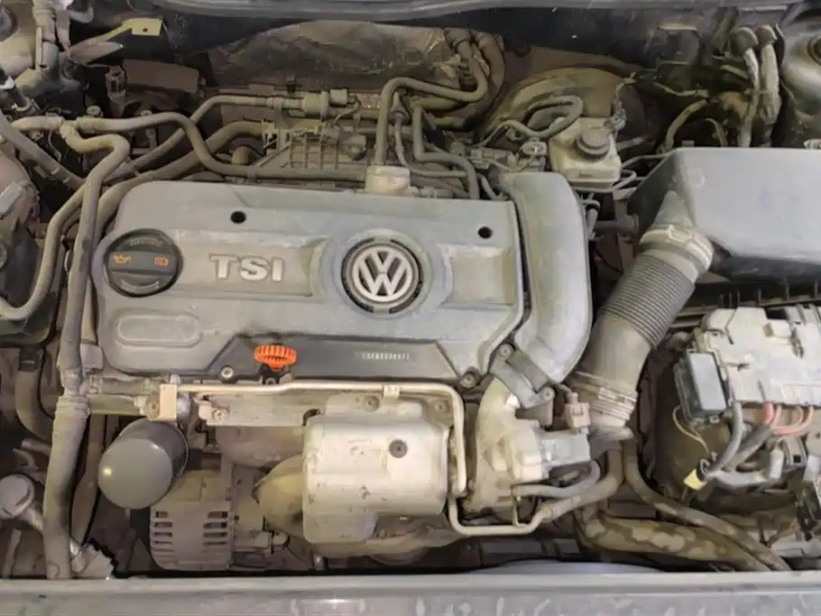 VOLKSWAGEN BORA 2011