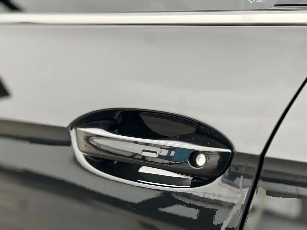 VOLKSWAGEN MAGOTAN 2025