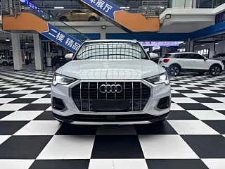 AUDI Q3  2022
