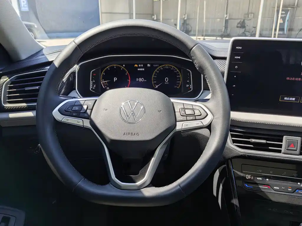 VOLKSWAGEN TAYRON 2022