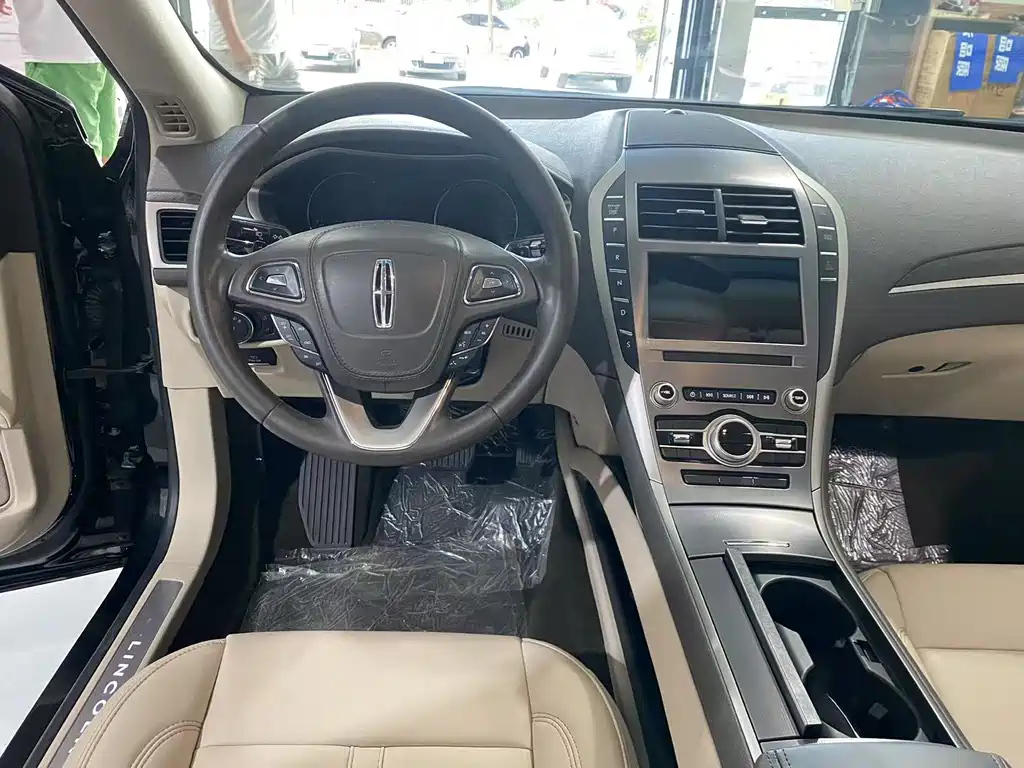 LINCOLN MKZ 2019