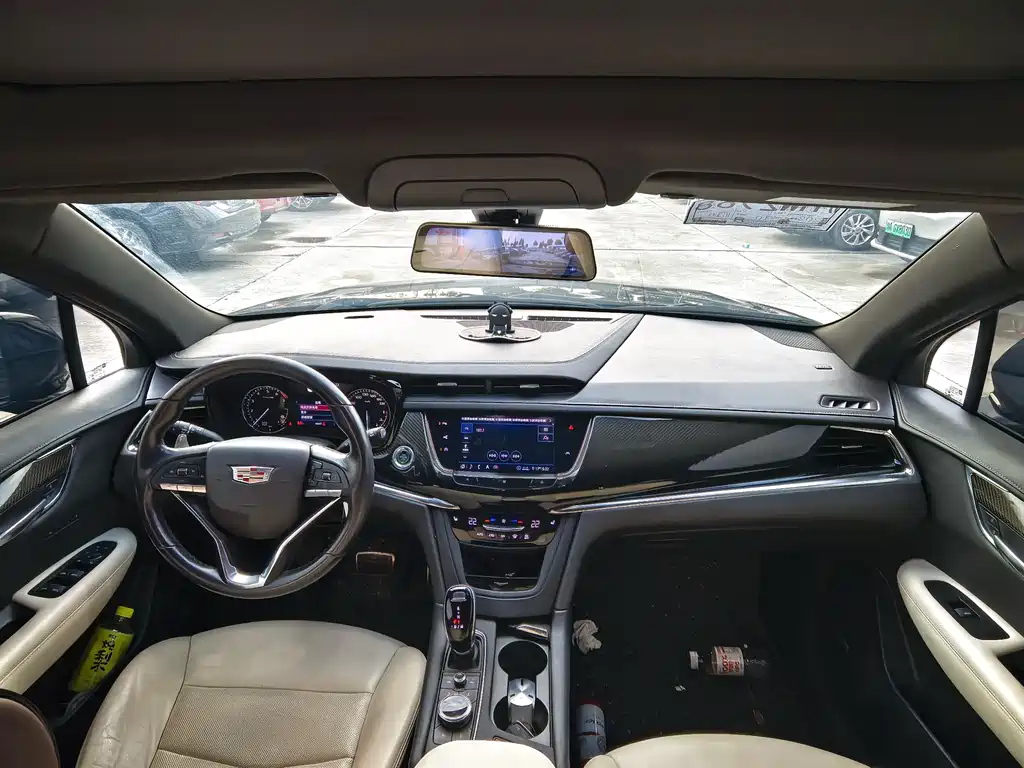 CADILLAC XT6 2021