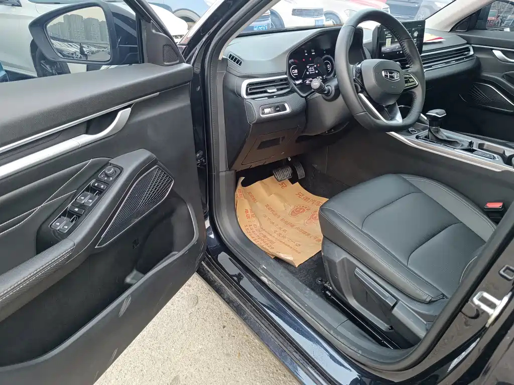 GEELY AUTO EMGRAND 2021