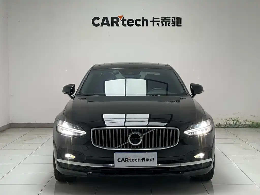 VOLVO S90 2021