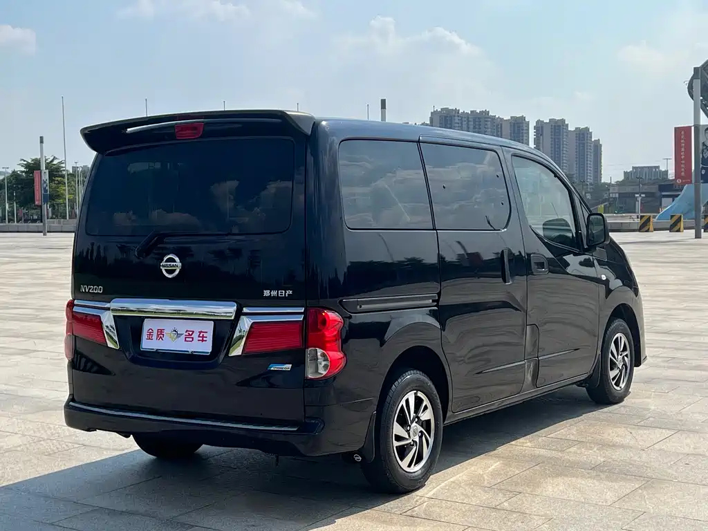 NISSAN NV200 2016