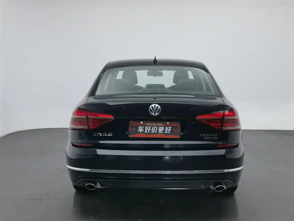 VOLKSWAGEN PASSAT 2018