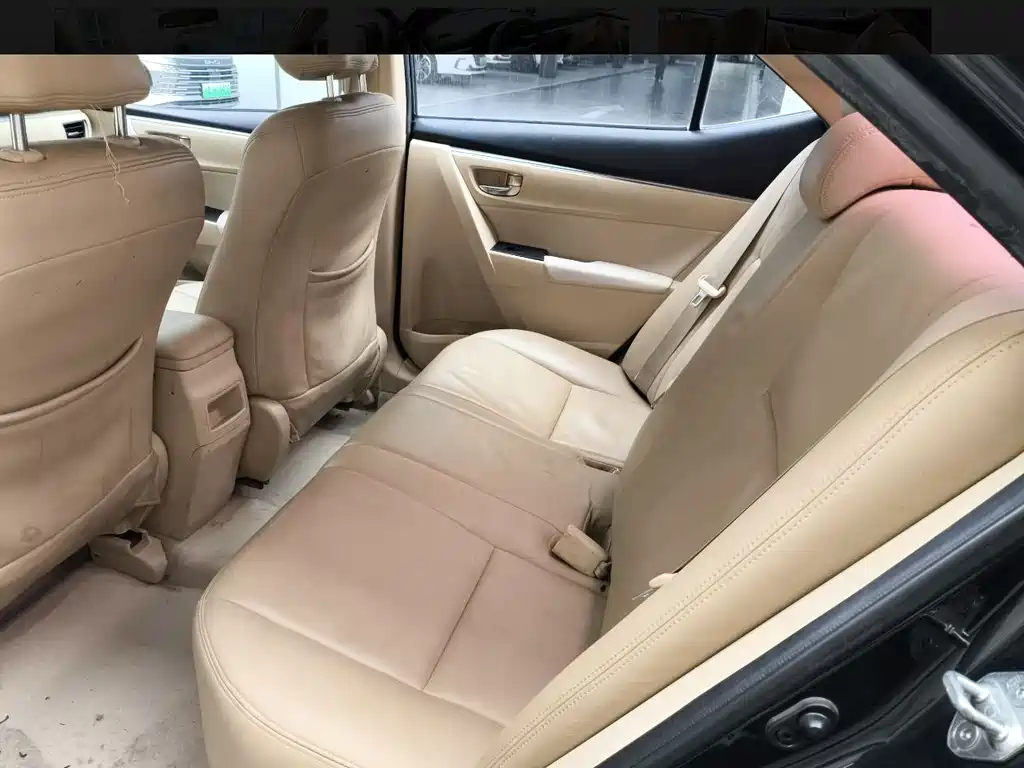 TOYOTA COROLLA 2016