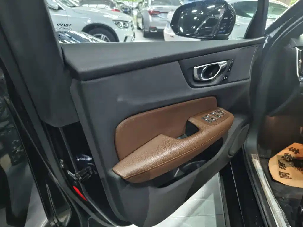 VOLVO S60 2022