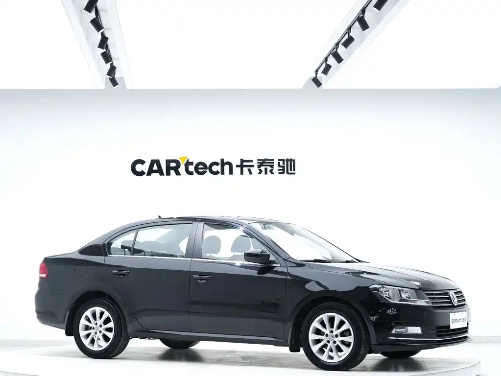 VOLKSWAGEN LAVIDA 2017