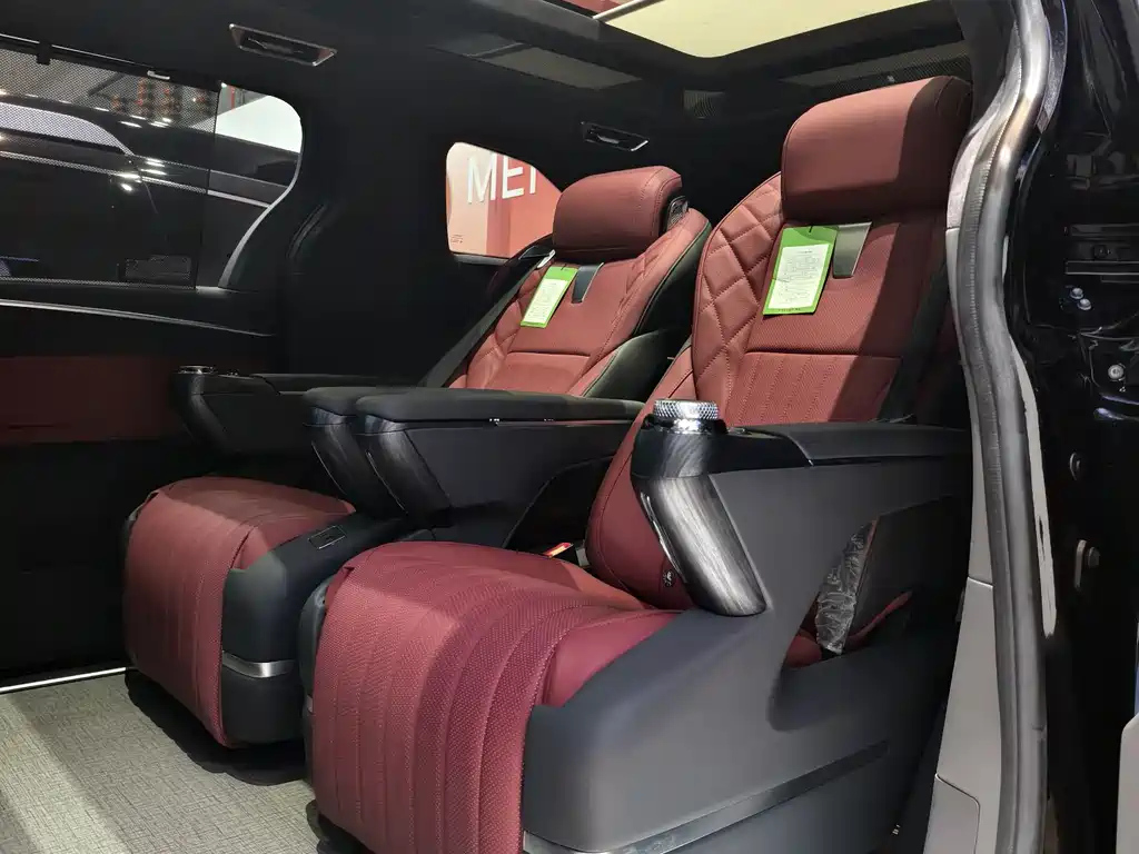 TOYOTA SIENNA SIENNA 2025