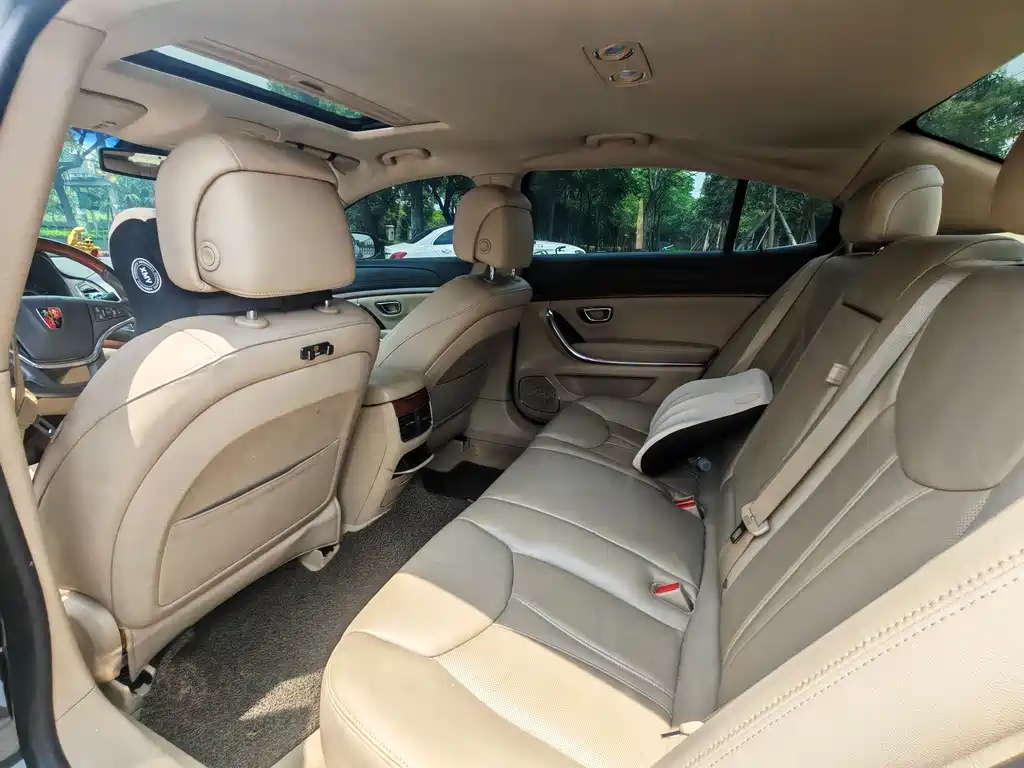 ROEWE 950 2012