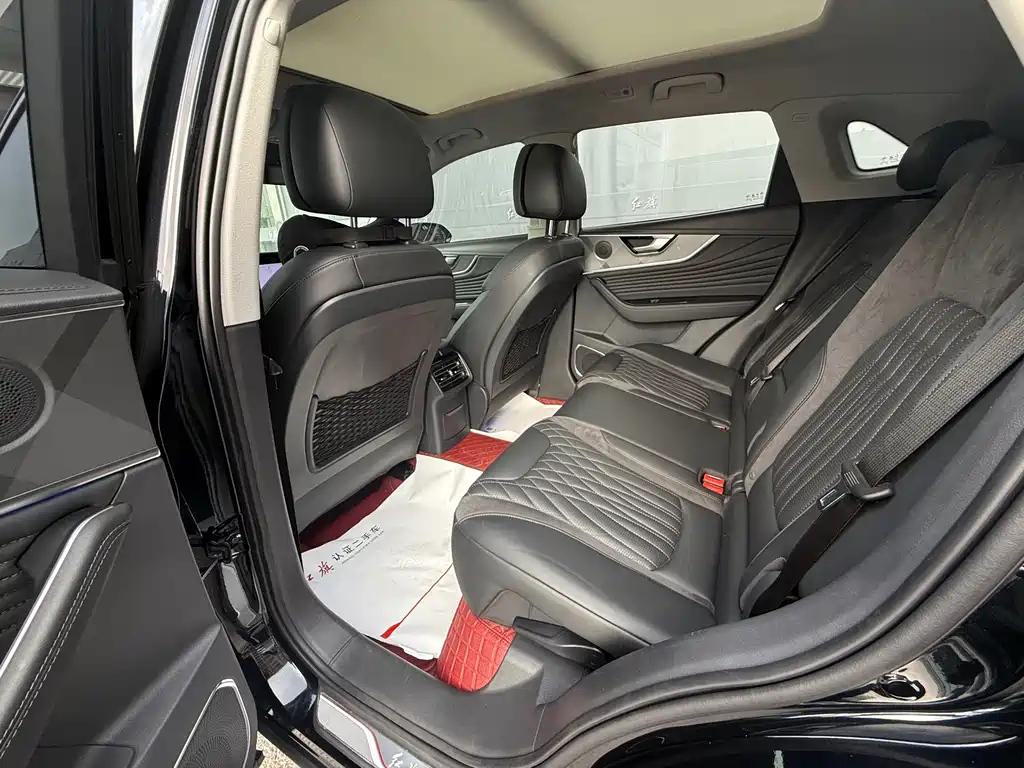 HONGQI HS5 2024