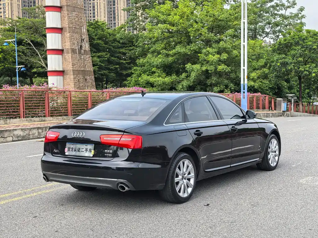 AUDI A6L 2015