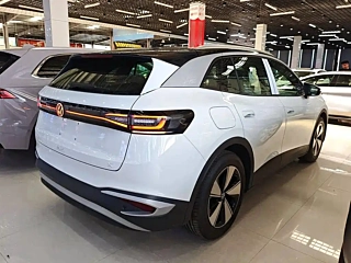 VOLKSWAGEN ID.4 X  2025 YEAR  YEAR  SMART EDITION 2025