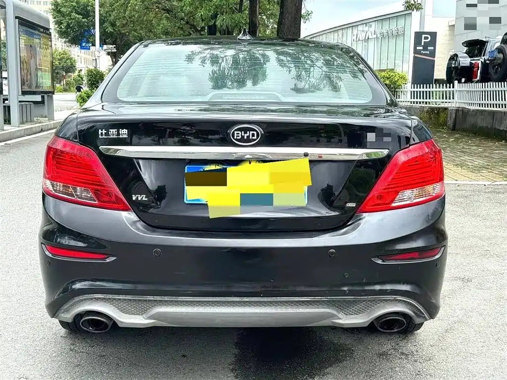 BYD SURUI 2015