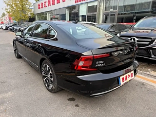 VOLVO S90 2022